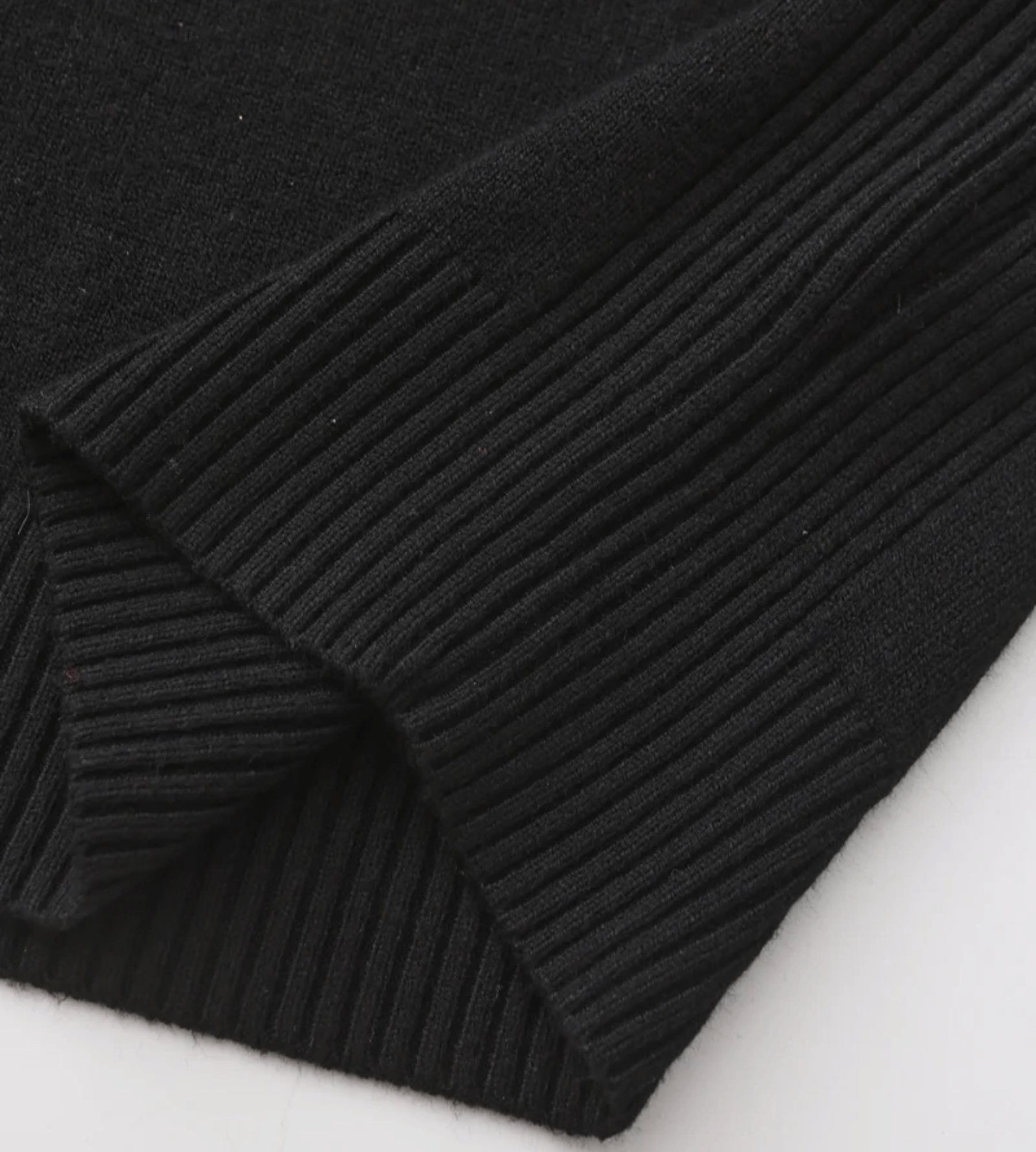 Luxury Wool Turtleneck Sweater – Warm, Soft & Timeless Knitwear7